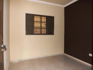ALUGA-SE CASA JD. ALVORADA PRÓX. UPA ZONA NORTE