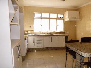 VENDE-SE LINDO APTO ED. SANT LOUIS ZONA 07