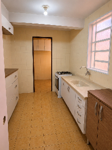 03 quartos e 01 banheiro - Apartamento