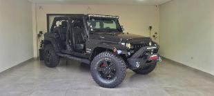 JEEP WANGLER UNLIMTED 2015 AUT. 3.6 4x4 COMPLETO, 6CC (58MIL KM) PNEUS 35 POLEGADAS NOVOS RARIDADE.