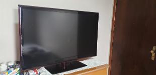 TV LG Modelo 47LE5500 nº serie 010AZXC4N090 COM DEFEITO. Tela 47 Polegas