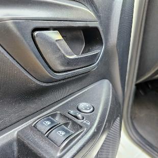 Fiat Strada Freedom com baixa Km