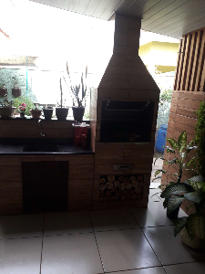 VENDE-SE 02 CASAS NO MESMO TERRENO.