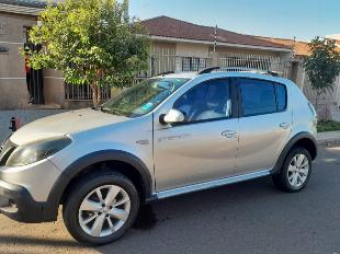 Sandero Stepway- 2014 - Automatico