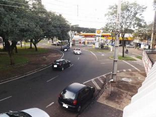 ALUGA-SE APTO SOBRE LOJA NA PRAÇA SÃO VICENTE JD. ALVORADA