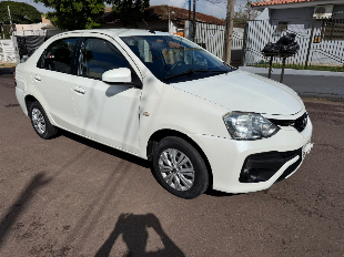 TOYOTA ETIOS SEDAN X 1.5 AUTOMÁTICO