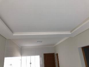 Vendo casa no Jd. Olímpico (320 mil) 02 km do Catuaí e Assaí Atacadista