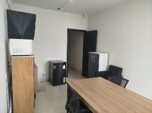 Ótima sala comerciar Mobiliada- No Centro da Cidade!