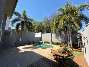Sobrado condomínio azaléia Park