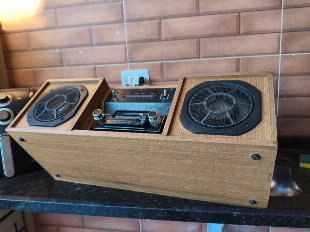 RÁDIO CORUJINHA BOSCH GEMINI E TOCA-FITAS TKR
