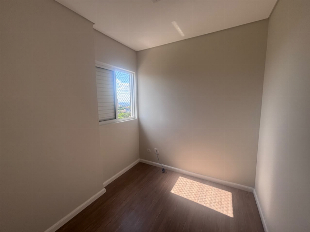 Apartamento com 3 Quartos e 2 Vagas, 74 m² na Zona 07 - Maringá/PR