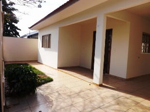 ALUGA-SE CASA JD LICCE. MARINGÁ