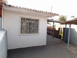 ALUGA-SE CASA DE FUNDOS JD. DOURADOS MARINGÁ PR