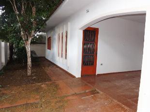 ALUGA-SE CASA PARQUE AVENIDA - MARINGÁ