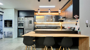 Imagem do anuncio Luxo, Sustentabilidade e Lazer Privativo: Sua Casa de Alto Padrão no Jd. Munique