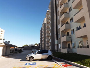 ALUGA-SE APTO COND. RES. BELLUS JD BOTÃNICO. NOVO SEM USO. C/ PISCINA