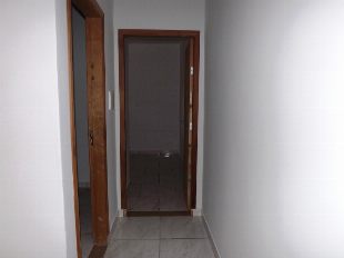 ALUGA-SE CASA JD. ORIENTAL PRÓX. AV. SÃO JUDAS TADEU