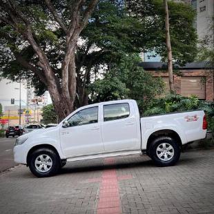 TOYOTA HILUX CD4X4 SRV 2015