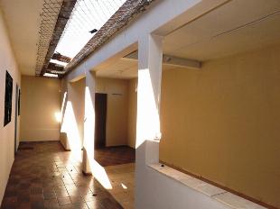 ALUGA-SE CASA JD NOVO OASIS PRÓX. AV. GUAIAPÓ