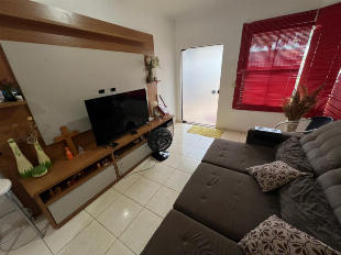 Oportunidade na Av. Danilo Massuia - Salão Comercial + Casa com 2 Quartos