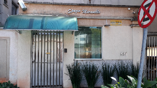 Vendemos apartamento duplex, com dois quartos, próximo a UEM.
