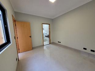 Casa em  Maringá/PR com Piscina, Proximo Av. Mandacarú