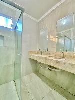 OPORTUNIDADE DE CASA SEMI MOBILIADA COM 05 SUÍTES NO JARDIM REAL