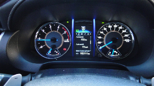 HILUX SRX 2019/19 7 LUGARES,  COMPLETA BRANCA PEROLIZADA