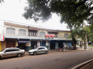 ALUGA-SE APTO SOBRE LOJA NA PRAÇA SÃO VICENTE JD. ALVORADA