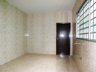 ALUGA-SE SOBRADO JD. ALVORADA PROX. COPEL