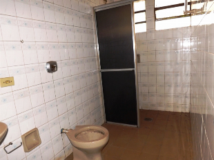 VENDE-SE EXCELENTE TERRENO VILA MORANGUEIRA ZR 7. PODE CONSTRUIR PREDIO