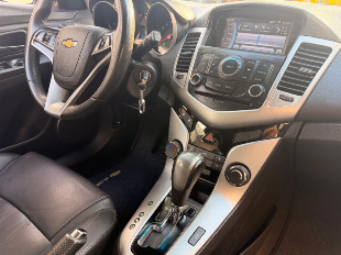 GM Cruze HB Sport LT 1.8 16V Flex 5p aut.