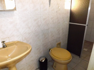 VENDE-SE CASA JD ALVORADA OU TROCA POR APTO (-) VALOR