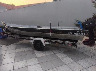 VENDE-SE  BARCO MOTOR E CARRETA