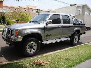 TOYOTA HILUX SR5 CABINE DUPLA 2.8 4X4 DIESEL