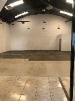 Aluga-se Barracão Comercial - Av Laguna - Zona 3 - Maringá/Pr