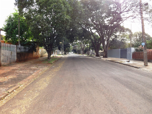 VENDE-SE EXCELENTE TERENO JD ALVORADA PRÓX. PARQUE ALFREDO NIFELLER