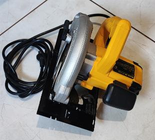 SERRA CIRCULAR 7.1/4" 1400 W 127V DWE560BR DEWALT