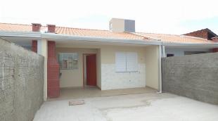 VENDO LINDA CASA NOVA C/ QUINTAL TODA EM CONCRETO E CHURRASQUEIRA, ACABAMENTO DE PRIMEIRA – QUASE NO CENTRO, UMA QUADRA DA RUA PRINCIPAL DA CIDADE