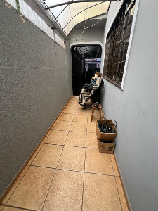 Oportunidade na Av. Danilo Massuia - Salão Comercial + Casa com 2 Quartos