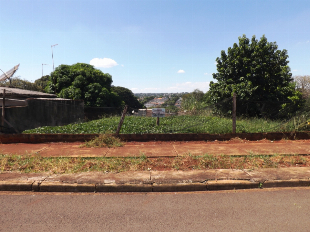 VENDE-SE TERRENO COMERCIAL JD. ALVORADA. IDEAL PARA CONTRUÇÃO DE BARRACÃO