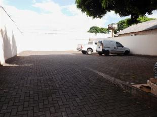 ALUGA-SE SALA SOBRE LOJA AV. TUIUTI PRÓX. COLÉGIO BRANCA DA MOTA FERNANDES