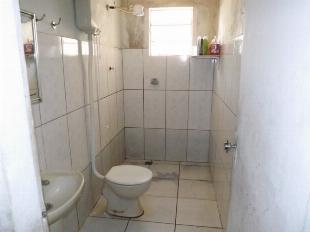 VENDE-SE 2 CASAS NO TERRENO JD LIBERDADE MARINGÁ PR.