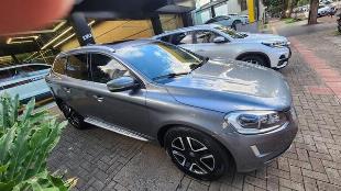 VOLVO XC60 D5 MOMENTUM 2017