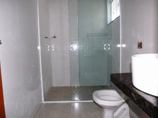 VENDE-SE CASA NOVA JD ORIENTAL