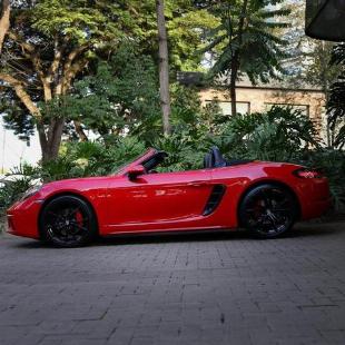 PORSCHE BOXSTER 2020