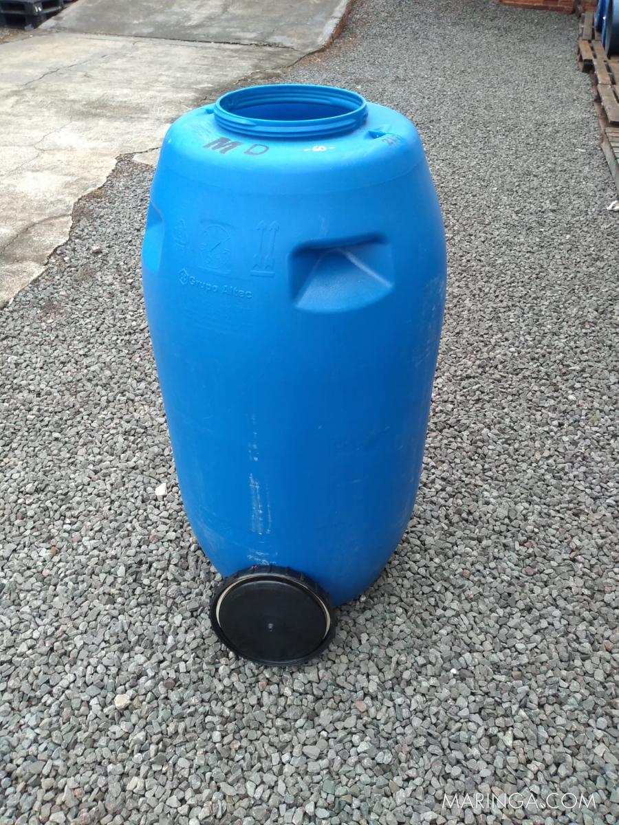 Tambor de 240 litros plástico usado