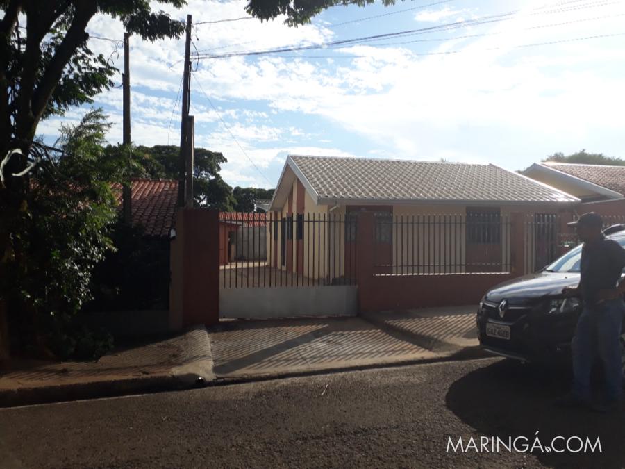 Casa pronta para morar na Rua João Ramalho com 3 quartos.