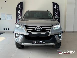 TOYOTA HILUX SW4