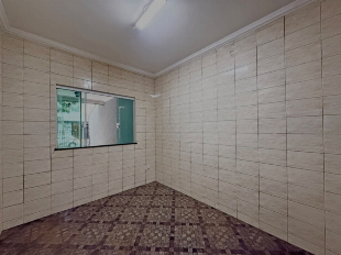 CASA PARA LOCAÇÃO | 1 SUÍTE + 2 QUARTOS, CHURRASQUEIRA E 3 VAGAS NA VILA ESPERANÇA